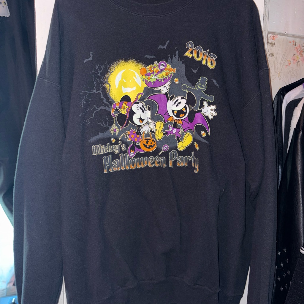 Disneyland 2016 Mickey's Halloween Party Black Sweater